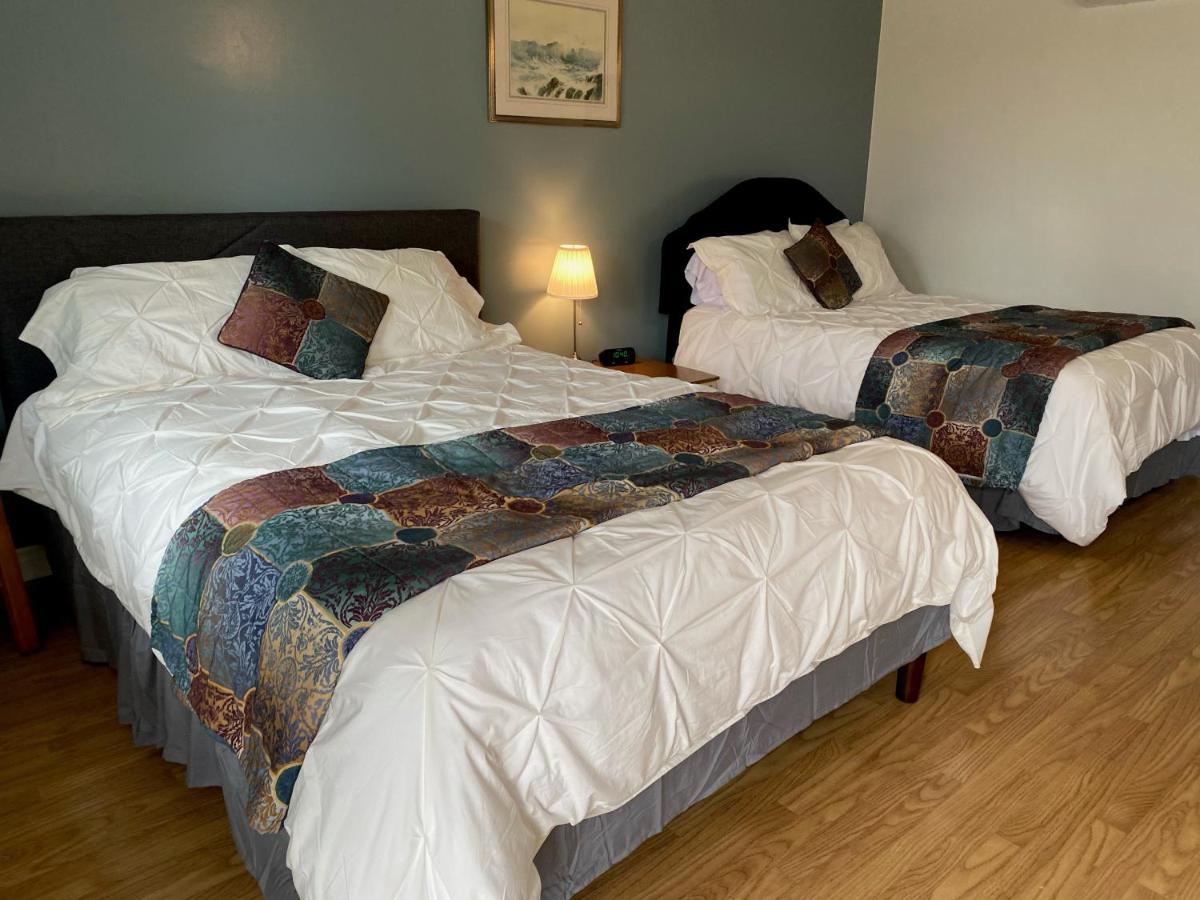 Webbers Lake Charlotte Motel Queen And Double Bed Экстерьер фото
